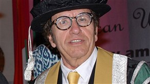 جامعة تمنح شهادة ماجستير لكلب
