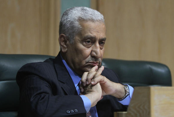 هل يملك النسور أسهم بالجامعات الخاصة