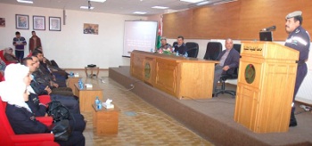 ندوة علمية حول استراتيجية عمل الدفاع المدني في الطفيلة التقنية