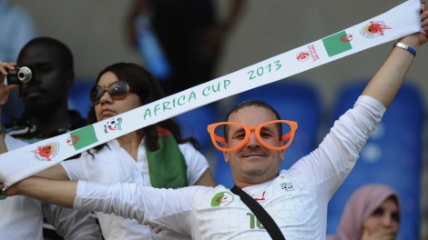 وفاة 12 جزائريا في الاحتفال بالتأهل لكأس العالم