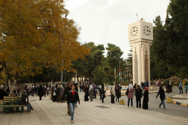 إعادة النظر بأسس القبول الجامعي