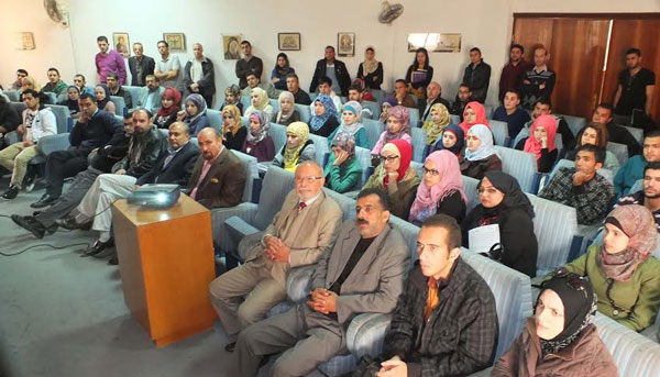 باحث من جامعة اريزونا يحاضر بآثار اليرموك