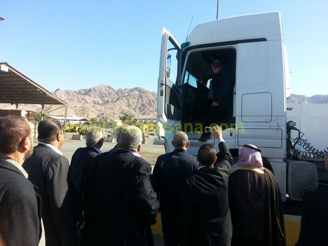 وفد من اهالي العقبة يزور الموانئ  ..  صور