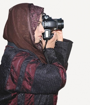 سوزان  ..  أول مصورة سعودية في صفوف رويترز