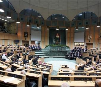 النواب يبدأ مناقشة عامة لمشروع قانون الاستثمار