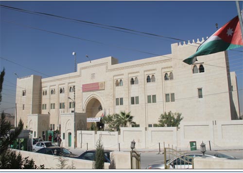 تعليق الدوام بالعلوم الإسلامية اثر مشاجرة مسلحة