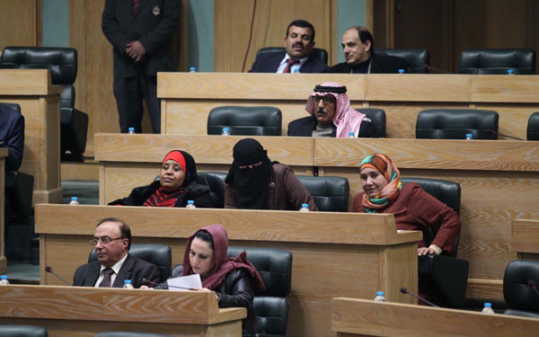 إقرار مشروع القانون المعدل لقانون مكافحة الفساد 