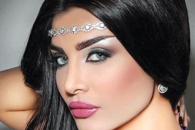 أمل العوضي بإطلالة تشجع الشباب على الزواج  ..  صور