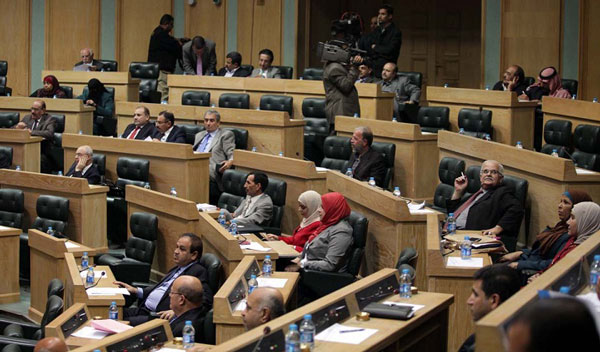 النواب يواصل مناقشة قانون الزراعة المؤقت 