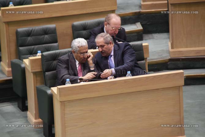 رسائل الموبايل تشغل جودة والنسور  ..  صور