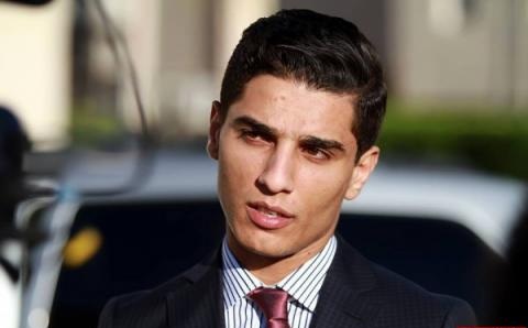 صور: محمد عساف يصلّي في المسجد الأقصى