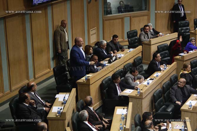 نواب : المؤسسات الحكومية وجدت لتنفيع أبناء المسؤولين