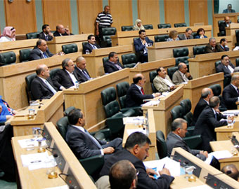  الطاقة النيابية ترد قانون اتفاقية استكشاف البترول