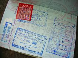 بحث رفع اسعار تاشيرات الدخول للأردن