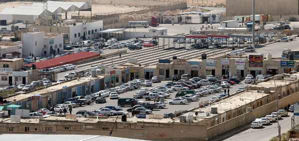 رفع رسوم الخدمات في المناطق الحرة على المشاريع الجديدة