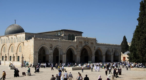الاردن: فتوى برفع الحظر عن زيارة الأقصى - اسماء