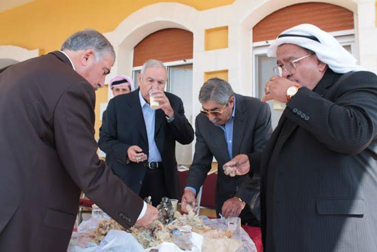 مأدبة غداء لنواب وأعيان ووزراء في الشجرة - صور