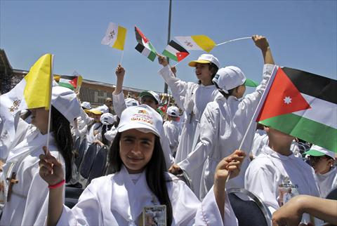 زيارة البابا  ..  بث مباشر
