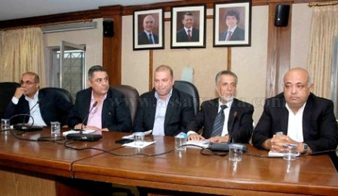 بالصور  ..  توقيع كتاب الاعلام والربيع والعربي  للدكتور ماجد الخضري
