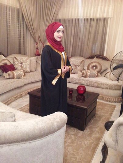 تهنئة للآخ سليمان العتوم بتخرج ابنتة