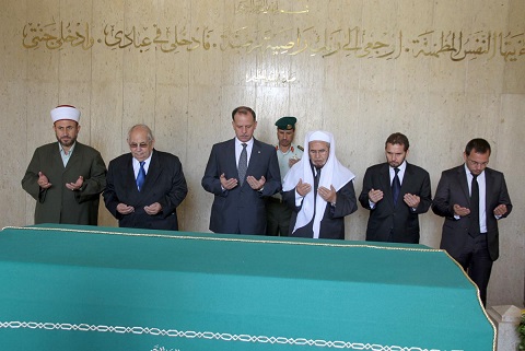 نائب الملك يزور ضريح الملك عبدالله المؤسس  .. 