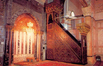 الاردن : امام مسجد يغمى عليه حزنا .. 