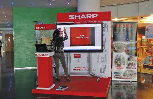 Tablet مع شاشة بقياس عملاق !!