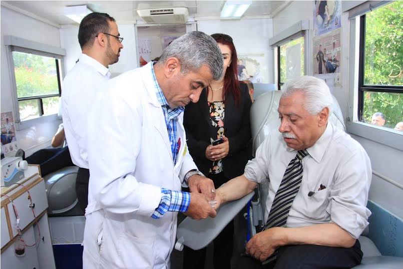 حملة للتبرع بالدم دعما لأهل غزه في الامانة