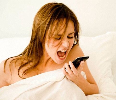 إشحن هاتفك بواسطة ..  صوتك