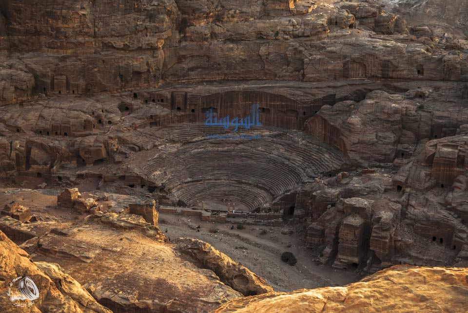الطريق الى البترا الصغيرة 