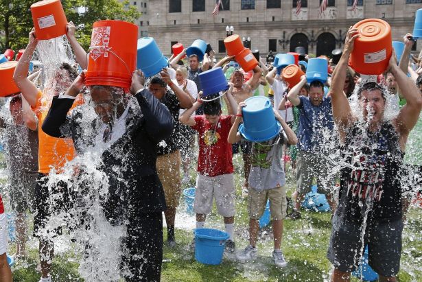  هل للـ Ice Bucket Challenge مخاطر على صحّتك؟