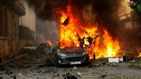 عشرات القتلى بانفجار سيارة استهدفت تجمعاً للحوثيين