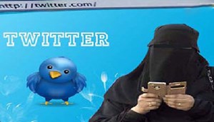 معلمة سعودية تجبر طالباتها على متابعتها في تويتر