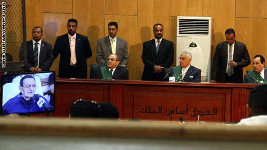 ترقب الحكم على مبارك بـ قضية القرن