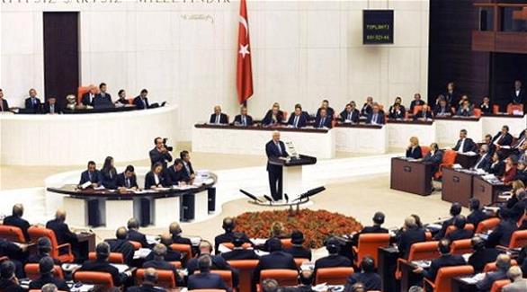 تركيا ستطلب موافقة للتدخل في سوريا والعراق
