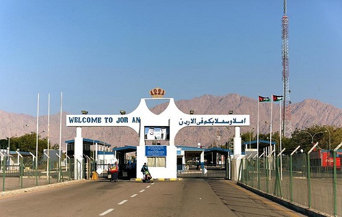 حركة السفر عبر جسر الملك حسين الخميس 