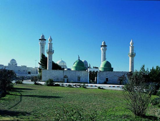 1473 زائرا لمقامات الصحابة بالمزار الجنوبي