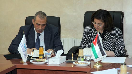التنمية توقع اتفاقية لتطوير معايير الاعتماد وضبط الجودة 