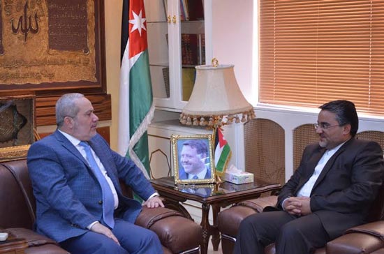 السفير الايراني يشيد بموقف الاردن  .. 
