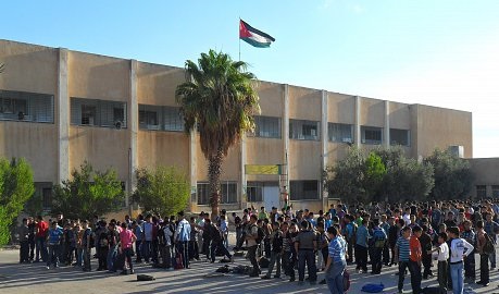دعوة  لتدريس منظومة القيم في المدارس