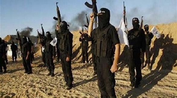 داعش يعدم 8 بينهم أربعة ضباط من الشرطة العراقية