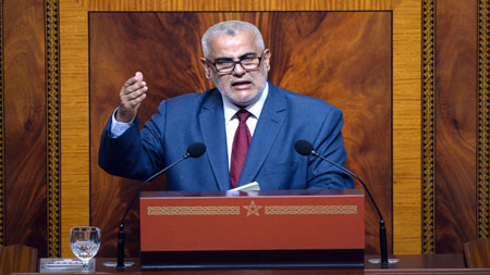 رئيس الوزراء المغربي يرد على ضاحي خلفان ويصفه بـ العراف