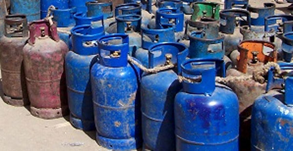 الطاقة تطلب تزويدها بمحطات الوقود التي تبيع خارج التسعيرة 
