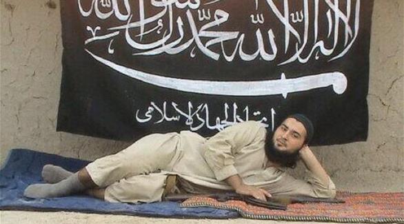 إحتجاز مراهقتين حاولتا السفر إلى سوريا للزواج من مقاتلين بداعش