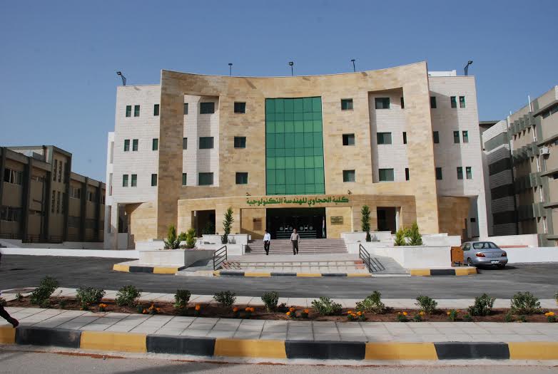 اليرموك تحصل على المركز الثاني بمسابقة مشاريع التخرج
