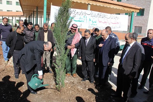 اليرموك تحتفل بيوم الشجرة