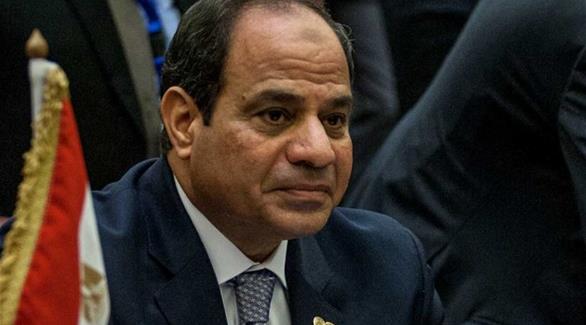 السيسي يعزي أهالي ضحايا الدفاع الجوي