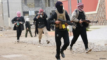داعش يحرق وينحر 150 شخصا  .. 