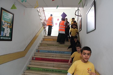 تجربة إخلاء في مدرسة البرج الأردنية التركية المميزة