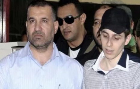 بالفيديو ..  فرقة استشهاديين أمنت تسليم شاليط